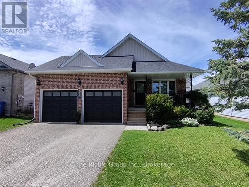 624 Cedar Street W, Shelburne, ON - Outdoor With Facade