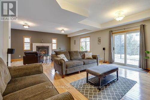 624 Cedar Street W, Shelburne, ON - Indoor Photo Showing Living Room With Fireplace