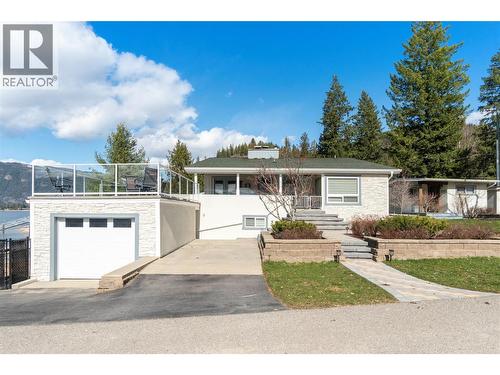82 Montcalm Crescent, Sicamous, BC - Outdoor