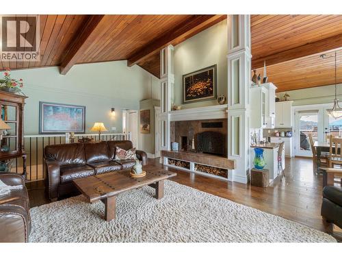 82 Montcalm Crescent, Sicamous, BC - Indoor Photo Showing Living Room With Fireplace