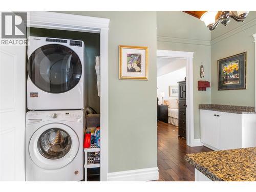 82 Montcalm Crescent, Sicamous, BC - Indoor Photo Showing Laundry Room