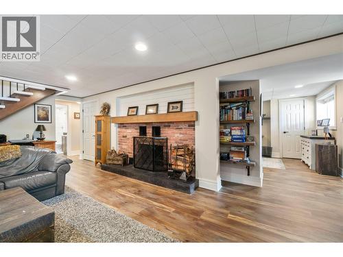 82 Montcalm Crescent, Sicamous, BC - Indoor Photo Showing Living Room With Fireplace