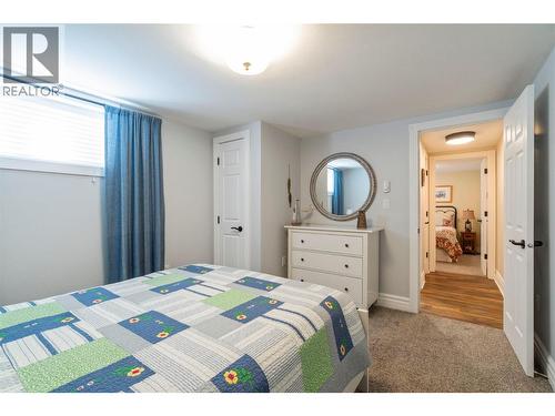 82 Montcalm Crescent, Sicamous, BC - Indoor Photo Showing Bedroom