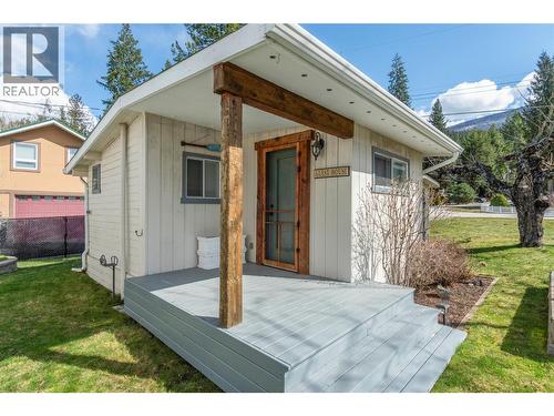 Cabin - 82 Montcalm Crescent, Sicamous, BC - Outdoor