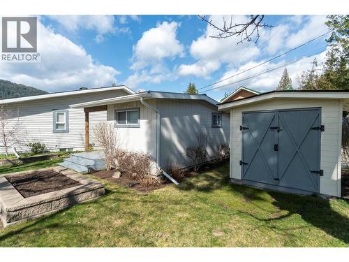 82 Montcalm Crescent, Sicamous, BC - Outdoor