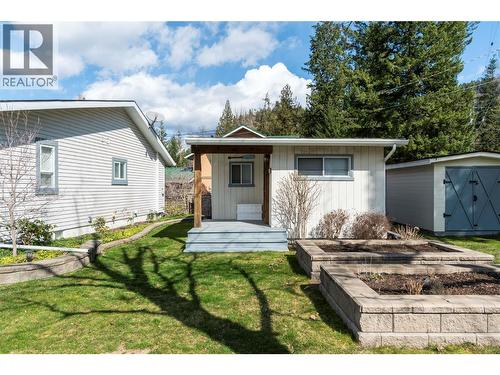 82 Montcalm Crescent, Sicamous, BC - Outdoor