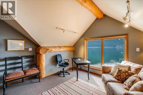 3140 3A Highway, Nelson, BC - Indoor