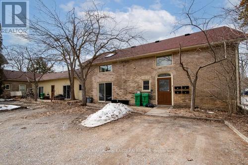 11 ARGYLE STREET  Peterborough (Northcrest Ward 5), ON K9H 7M2