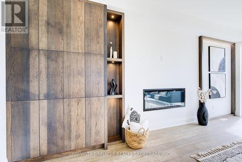 6517 Heathwoods Avenue, London South (South V), ON - Indoor With Fireplace