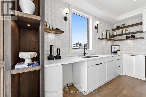 6517 Heathwoods Avenue, London South (South V), ON - Indoor Photo Showing Kitchen With Double Sink