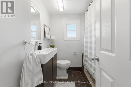 1250 Notting Hill Avenue, Ottawa, ON - Indoor Photo Showing Bathroom