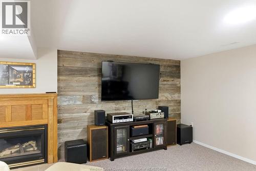 13132 Walker Sideroad, Essex, ON - Indoor With Fireplace