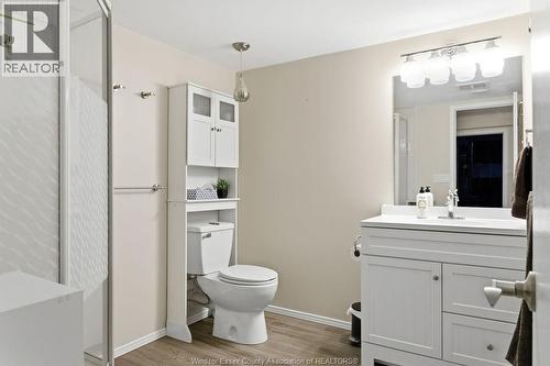 13132 Walker Sideroad, Essex, ON - Indoor Photo Showing Bathroom