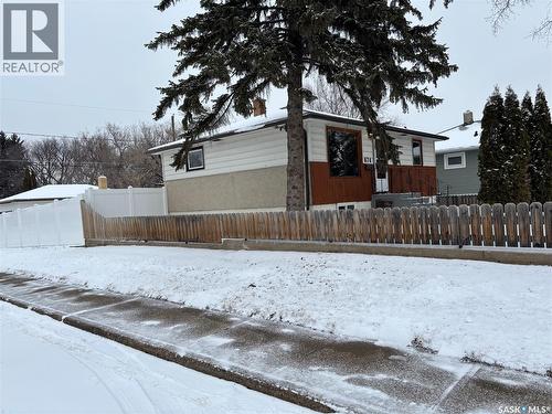 674 Grandview STREET W  Moose Jaw, SK S6H 5L4