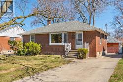 1024 Isabelle PLACE Windsor, ON N8S 3B2