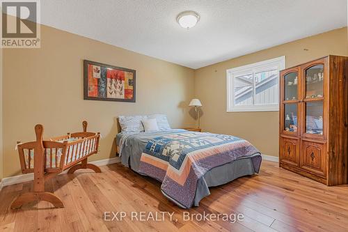 78 Esther Avenue, Cambridge, ON - Indoor Photo Showing Bedroom