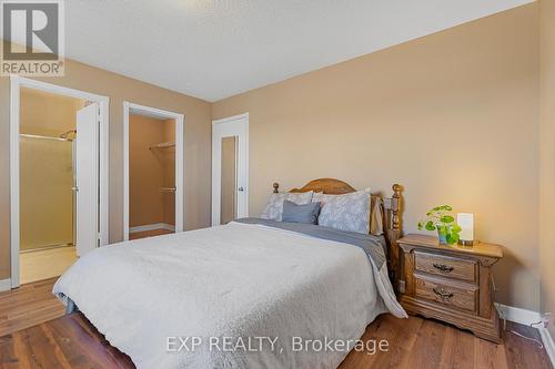 78 Esther Avenue, Cambridge, ON - Indoor Photo Showing Bedroom