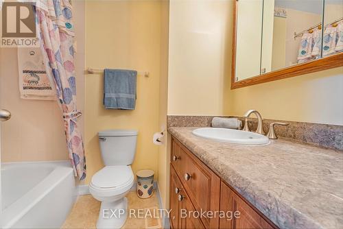 78 Esther Avenue, Cambridge, ON - Indoor Photo Showing Bathroom