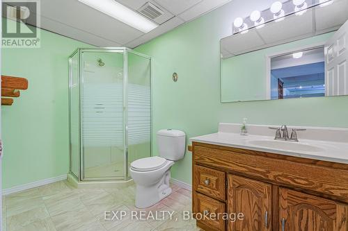 78 Esther Avenue, Cambridge, ON - Indoor Photo Showing Bathroom