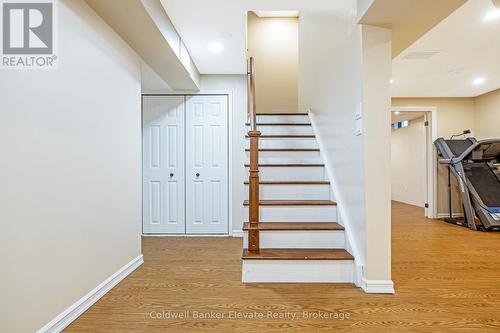 18 Handorf Drive, Cambridge, ON - Indoor Photo Showing Other Room