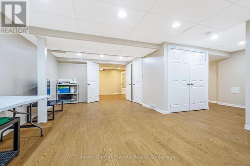 18 Handorf Drive, Cambridge, ON - Indoor Photo Showing Other Room