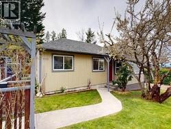 6152 LOIS STREET Powell River, BC V8A 4V1