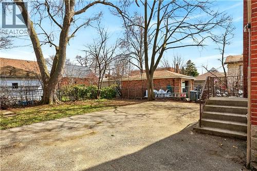 33 East 34Th Street, Hamilton, ON - Outdoor