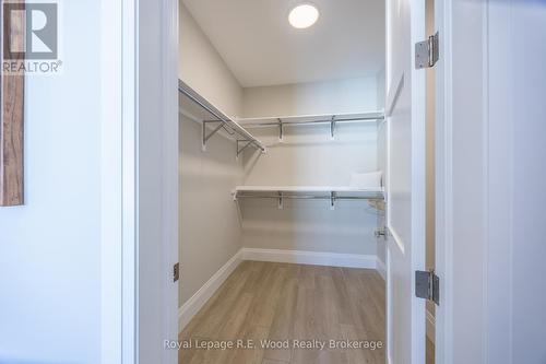 15 Greenhill Drive, Tillsonburg, ON - Indoor With Storage