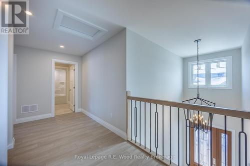 15 Greenhill Drive, Tillsonburg, ON - Indoor Photo Showing Other Room