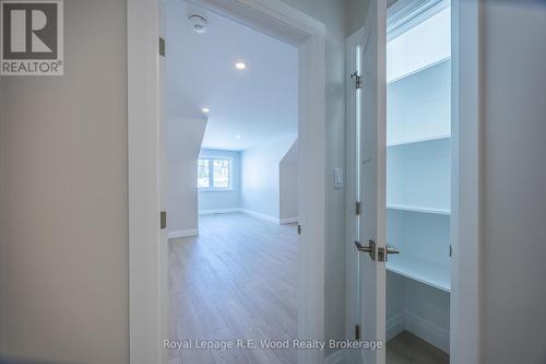 11 Greenhill Drive, Tillsonburg, ON - Indoor Photo Showing Other Room