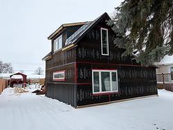 126 7th Street NW Carman, MB R0G 0J0