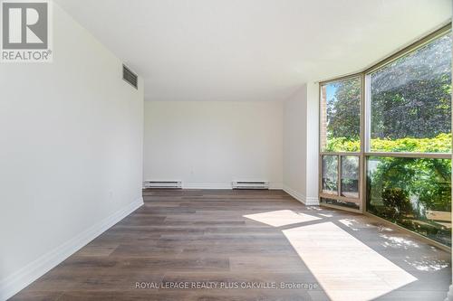104 - 1225 North Shore Boulevard E, Burlington, ON - Indoor Photo Showing Other Room