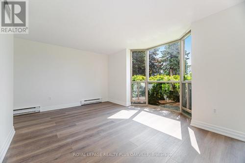 104 - 1225 North Shore Boulevard E, Burlington, ON - Indoor Photo Showing Other Room