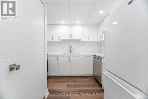 104 - 1225 North Shore Boulevard E, Burlington, ON - Indoor
