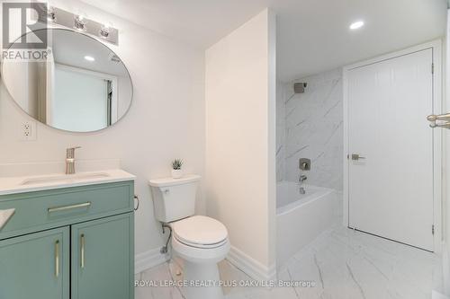 104 - 1225 North Shore Boulevard E, Burlington, ON - Indoor Photo Showing Bathroom