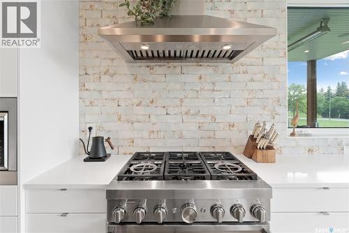 103 Saguenay Drive, Saskatoon, SK - Indoor Photo Showing Kitchen