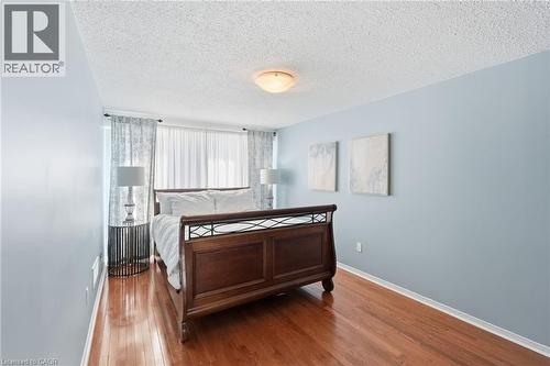 3173 Spring Creek Crescent, Mississauga, ON - Indoor Photo Showing Bedroom