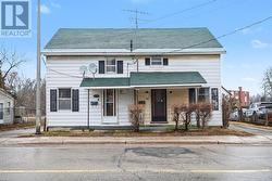 9 -11 JASPER AVENUE Smiths Falls, ON K7H 4B7