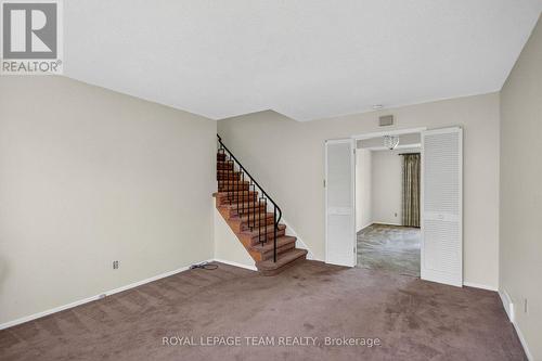 1900 Southampton Court, Ottawa, ON - Indoor Photo Showing Other Room