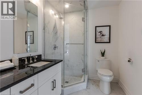 2060 Lakeshore Road Unit# 1303, Burlington, ON - Indoor Photo Showing Bathroom