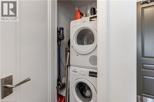 2060 Lakeshore Road Unit# 1303, Burlington, ON - Indoor Photo Showing Laundry Room