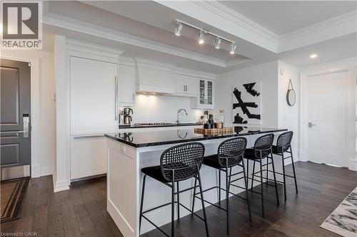 2060 Lakeshore Road Unit# 1303, Burlington, ON - Indoor Photo Showing Kitchen