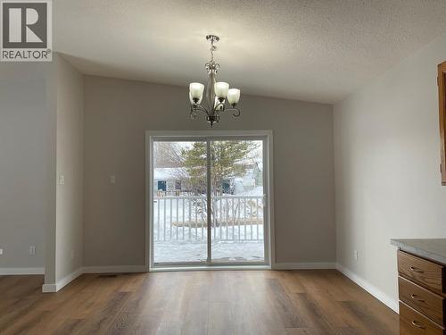 3924 E 53 Avenue, Fort Nelson, BC - Indoor Photo Showing Other Room
