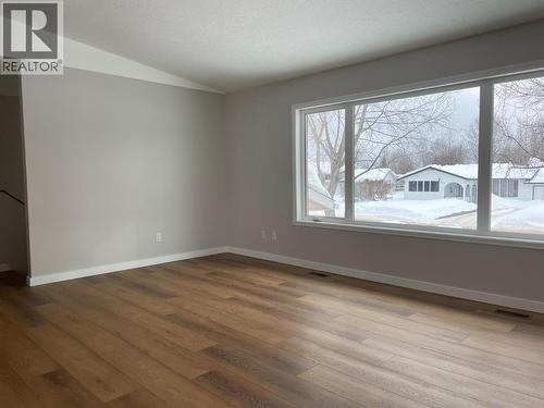 3924 E 53 Avenue, Fort Nelson, BC - Indoor Photo Showing Other Room