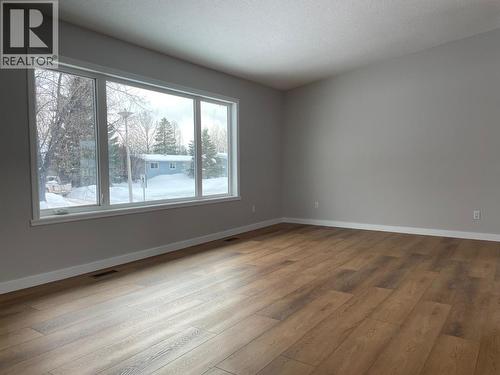3924 E 53 Avenue, Fort Nelson, BC - Indoor Photo Showing Other Room