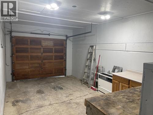 3924 E 53 Avenue, Fort Nelson, BC - Indoor Photo Showing Garage