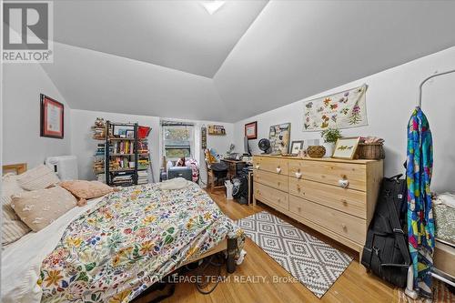 152 Glebe Avenue, Ottawa, ON - Indoor Photo Showing Bedroom