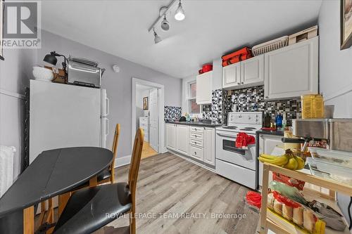 152 Glebe Avenue, Ottawa, ON - Indoor Photo Showing Kitchen