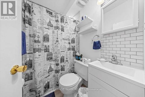152 Glebe Avenue, Ottawa, ON - Indoor Photo Showing Bathroom