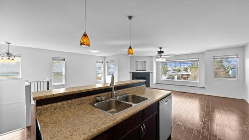 1322 Cornwall Street, Kamloops, BC - Indoor Photo Showing Kitchen With Double Sink